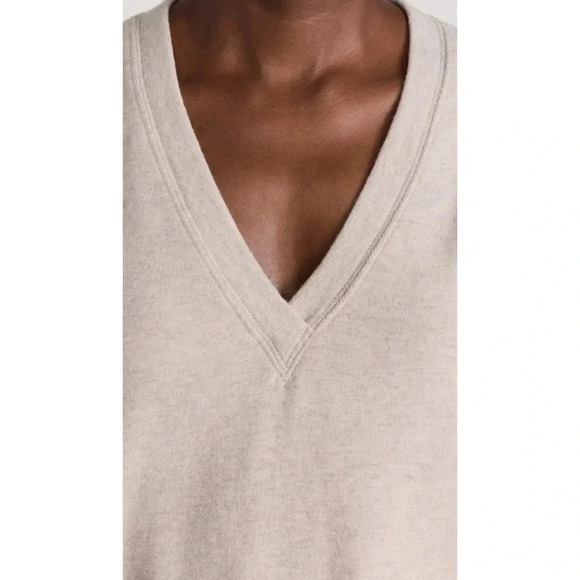 NWT Donni Sweater Vest Knit Sleeveless Tank V Neck Relaxed  in Heathered Oat XL - Picture 7 of 13
